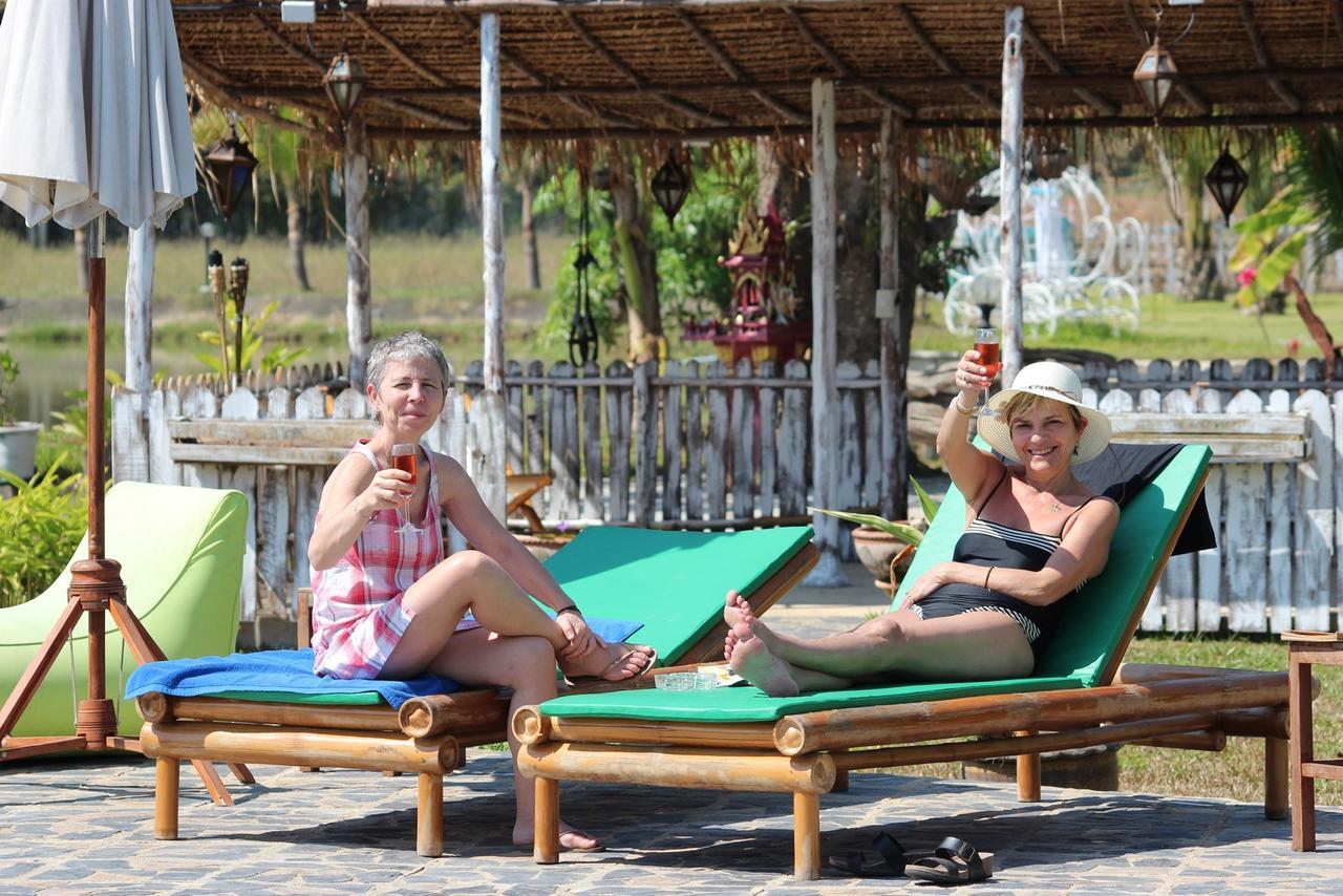 Kalaka Homestay Banszanszaj Kültér fotó