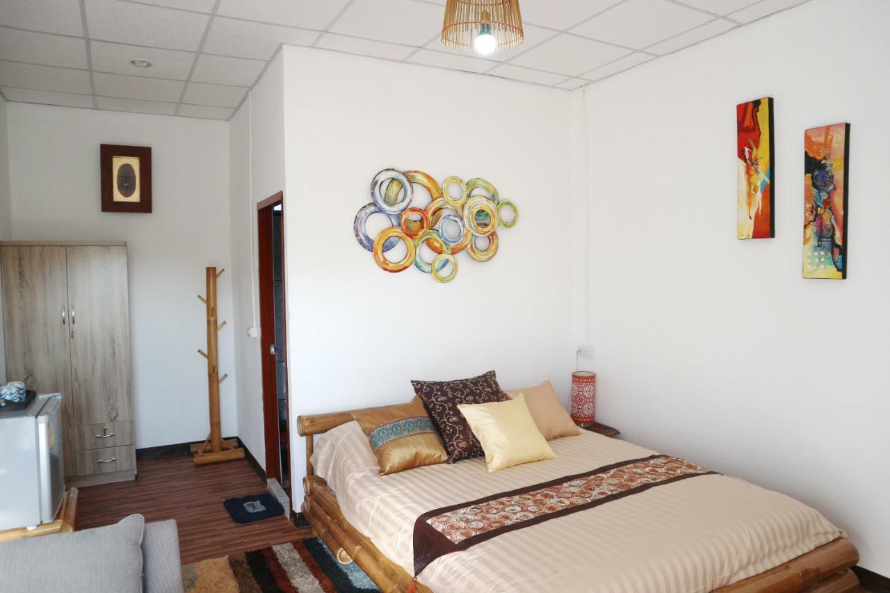 Kalaka Homestay Banszanszaj Kültér fotó